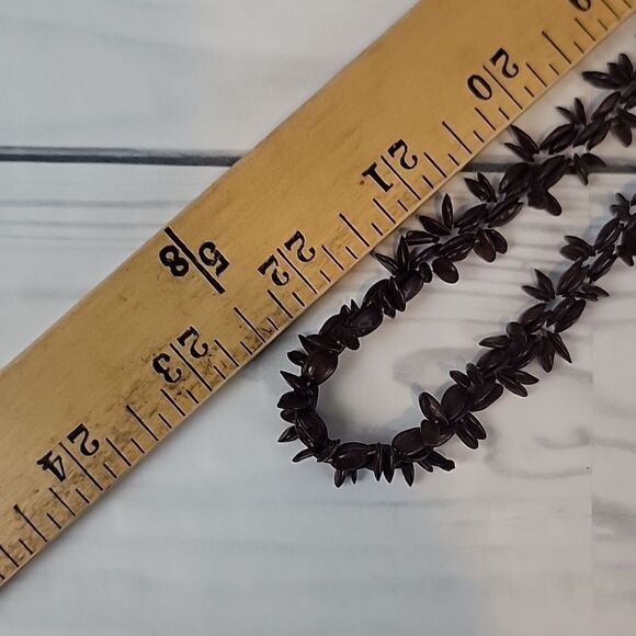 Vintage Hawaiian Koa Appleseed necklace 45" length - Picture 6 of 7